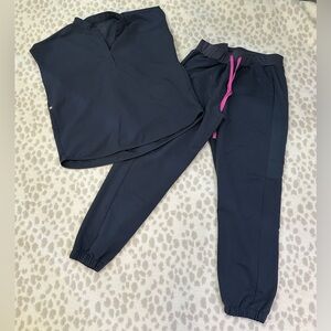 FIGS, Technical series, Rafaela scrub top (S) and scrub pants (L), Slate Blue